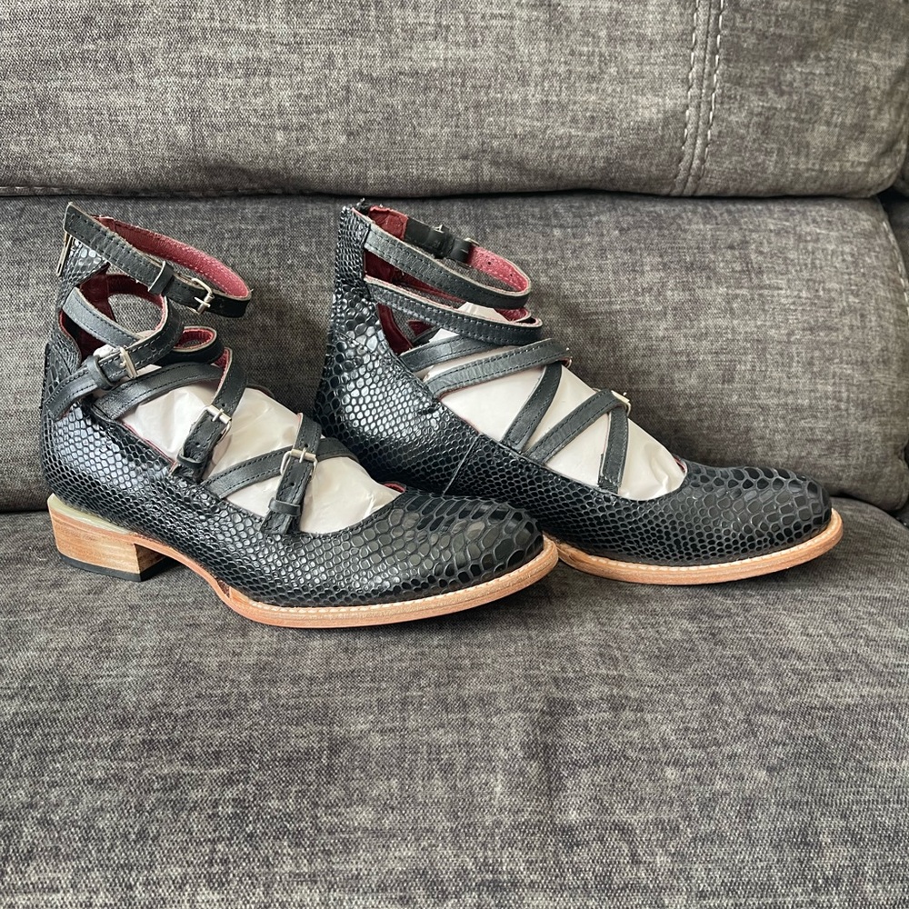 Freebird Marcel Size 11